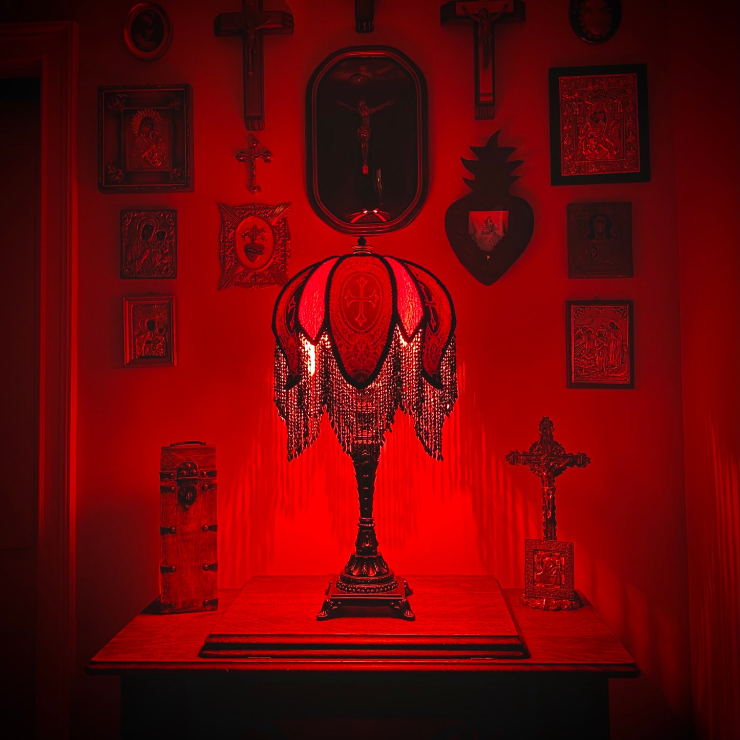 Black & Red Gothic Victorian Lampshade