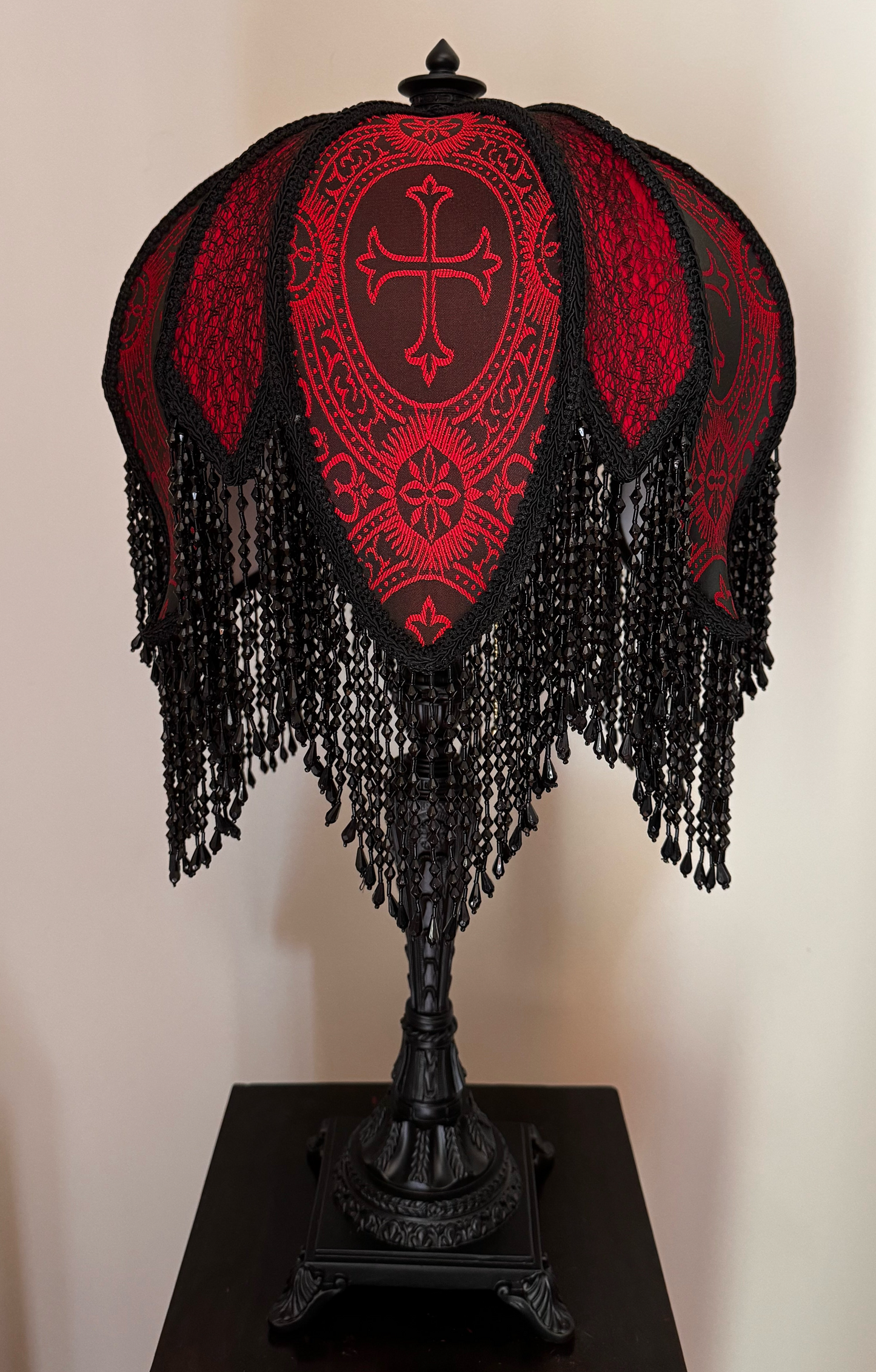 Black & Red Gothic Victorian Lampshade